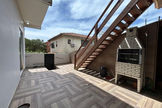 Área externa de casa para alugar com 4 quartos, 120m² em Campeche, Florianópolis