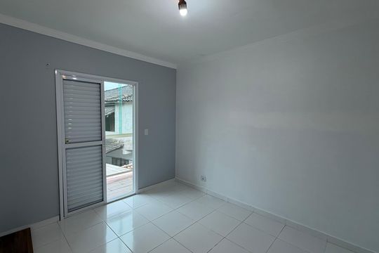 Casa de Condomínio para alugar com 2 quartos, 80m² em Chácara Vale do Rio Cotia, Carapicuíba