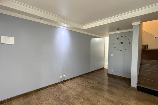 Casa de Condomínio para alugar com 2 quartos, 80m² em Chácara Vale do Rio Cotia, Carapicuíba