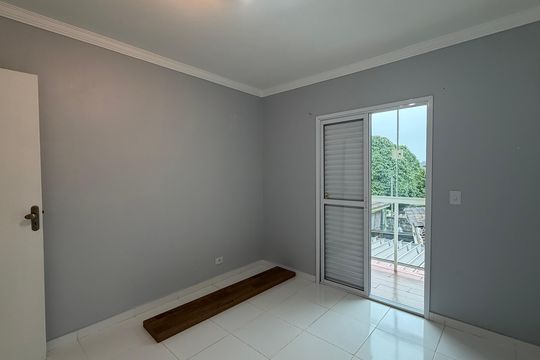 Casa de Condomínio para alugar com 2 quartos, 80m² em Chácara Vale do Rio Cotia, Carapicuíba
