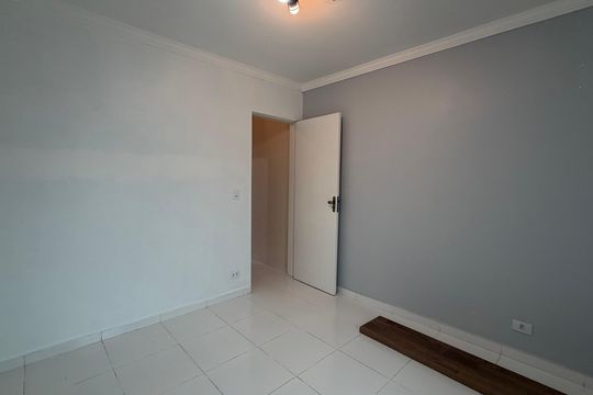 Casa de Condomínio para alugar com 2 quartos, 80m² em Chácara Vale do Rio Cotia, Carapicuíba