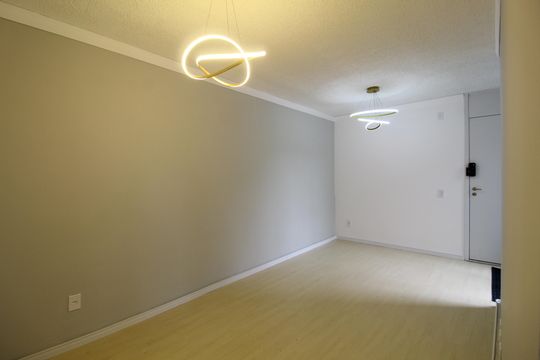 Sala de apartamento à venda com 2 quartos, 70m² em Taquara, Rio de Janeiro