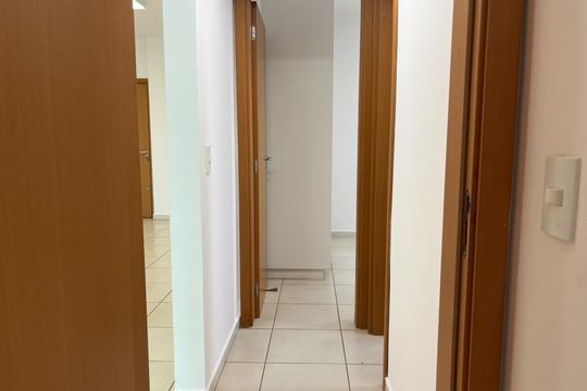 Corredor de apartamento para alugar com 2 quartos, 70m² em Centro, Uberlândia