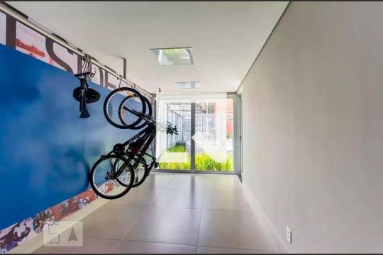 Kitnet/Studio para alugar com 1 quarto, 29m² em Vila Olímpia, São Paulo