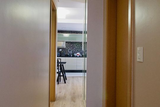 Corredor de apartamento para alugar com 2 quartos, 71m² em Cristo Rei, Curitiba