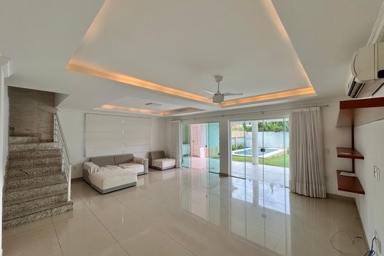 Casa de Condomínio à venda com 5 quartos, 250m² em Recreio dos Bandeirantes, Rio de Janeiro