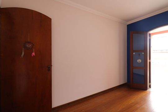 Quarto 2 de casa à venda com 3 quartos, 150m² em Jardim dos Prados, São Paulo