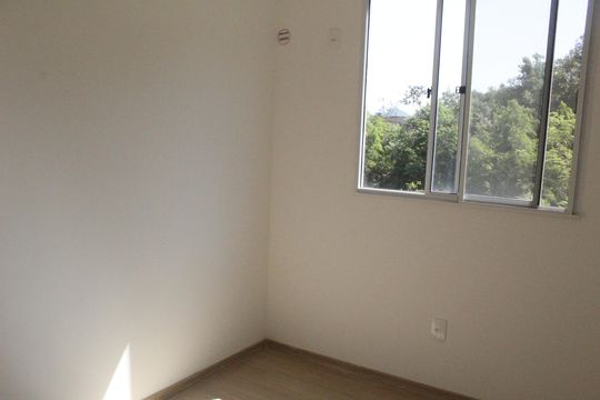 Quarto 1 de apartamento para alugar com 2 quartos, 52m² em Curicica, Rio de Janeiro