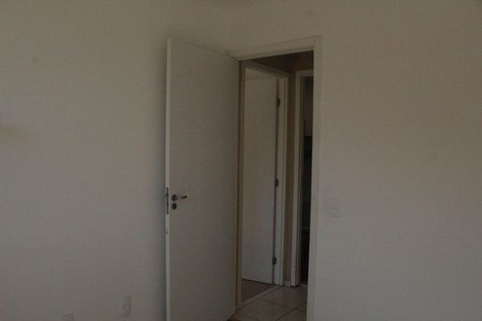 Quarto 1 de apartamento para alugar com 2 quartos, 52m² em Curicica, Rio de Janeiro