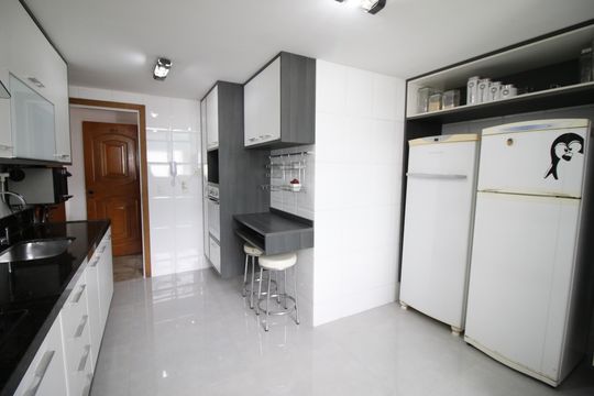 Cozinha de apartamento para alugar com 4 quartos, 172m² em Freguesia (jacarepaguá), Rio de Janeiro