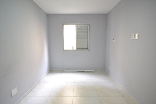 Quarto 1 de apartamento para alugar com 2 quartos, 55m² em Vila Lageado, São Paulo