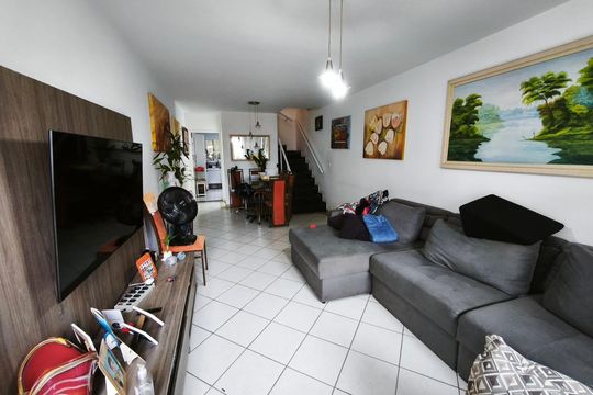 Sala de casa de condomínio à venda com 3 quartos, 100m² em Parada Inglesa, São Paulo