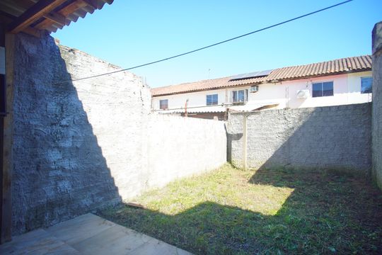 Quintal de casa para alugar com 2 quartos, 56m² em São Miguel, São Leopoldo