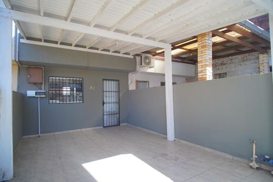 Garagem de casa para alugar com 2 quartos, 56m² em São Miguel, São Leopoldo