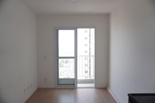 Apartamento para alugar com 1 quarto, 27m² em Parada Xv de Novembro, São Paulo
