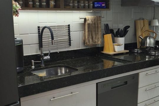 Cozinha de apartamento à venda com 2 quartos, 42m² em Jardim Boa Vista (Zona Oeste), Osasco