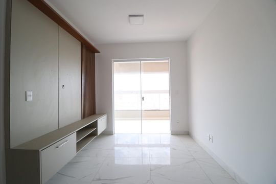 Sala de apartamento para alugar com 3 quartos, 99m² em Santa Mônica, Uberlândia