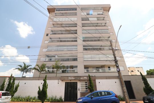Fachada de apartamento para alugar com 3 quartos, 99m² em Santa Mônica, Uberlândia