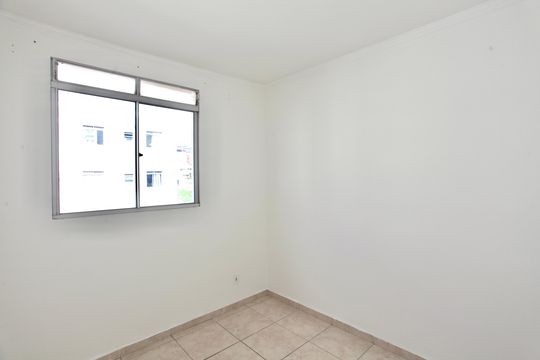 Quarto 2 de apartamento para alugar com 2 quartos, 43m² em Camargos, Belo Horizonte