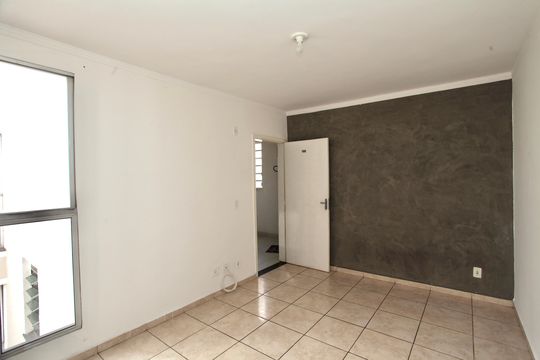 Sala de apartamento para alugar com 2 quartos, 43m² em Camargos, Belo Horizonte