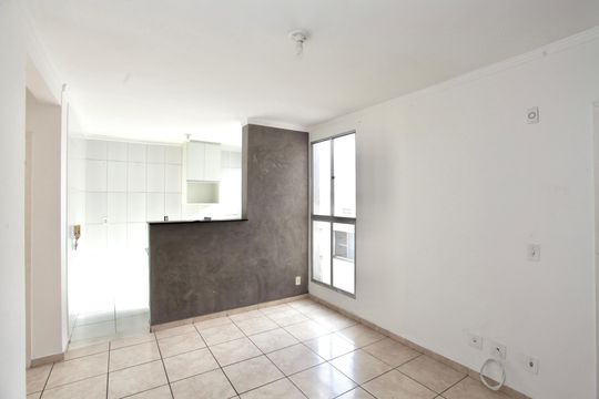 Sala de apartamento para alugar com 2 quartos, 43m² em Camargos, Belo Horizonte