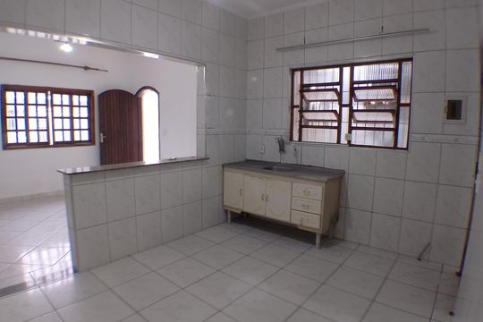 Cozinha  de casa para alugar com 2 quartos, 125m² em Nova Mirim, Praia Grande
