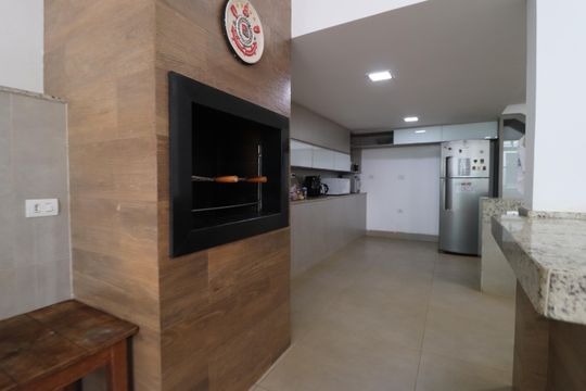 Cozinha de casa para alugar com 4 quartos, 350m² em Saraiva, Uberlândia