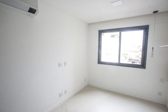 Suíte de apartamento à venda com 2 quartos, 65m² em Freguesia (jacarepaguá), Rio de Janeiro
