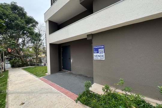 Fachada com placa grande de apartamento à venda com 2 quartos, 75m² em Vila Yara, Osasco