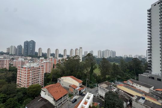 Vista de apartamento à venda com 2 quartos, 75m² em Vila Yara, Osasco