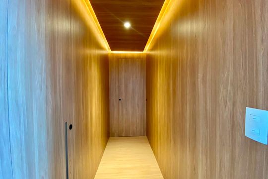 Corredor de apartamento à venda com 2 quartos, 115m² em Vila Olímpia, São Paulo