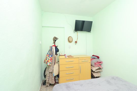 Quarto de casa à venda com 1 quarto, 125m² em Conjunto Residencial José Bonifácio, São Paulo