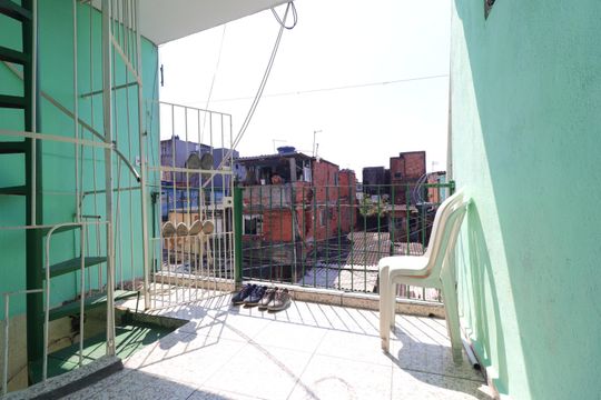 Varanda de casa à venda com 1 quarto, 125m² em Conjunto Residencial José Bonifácio, São Paulo