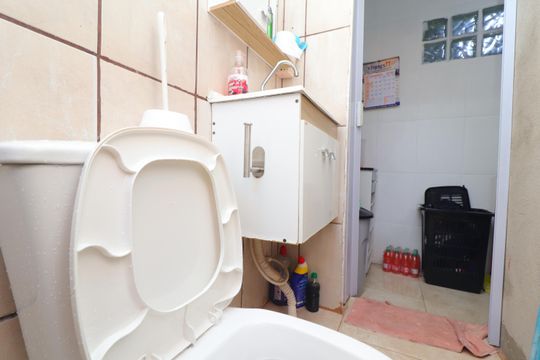 Banheiro de casa à venda com 1 quarto, 125m² em Conjunto Residencial José Bonifácio, São Paulo