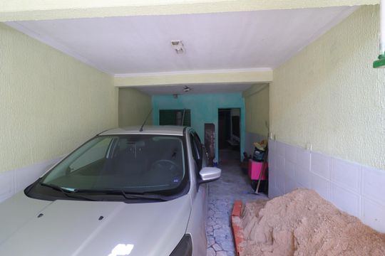 Garagem de casa à venda com 1 quarto, 125m² em Conjunto Residencial José Bonifácio, São Paulo