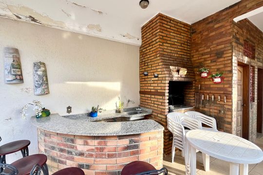 Casa à venda com 3 quartos, 400m² em São Marcos, Belo Horizonte