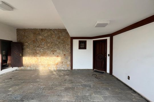 Garagem de casa à venda com 3 quartos, 400m² em São Marcos, Belo Horizonte
