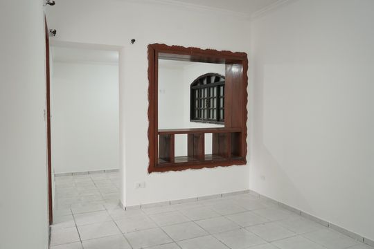 Sala de casa para alugar com 2 quartos, 220m² em Chácara Seis de Outubro, São Paulo