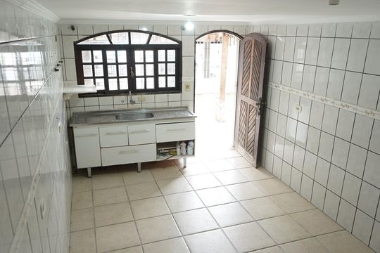 Cozinha de casa para alugar com 2 quartos, 220m² em Chácara Seis de Outubro, São Paulo
