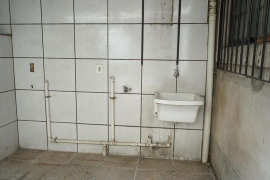 Área de Serviço de casa para alugar com 2 quartos, 220m² em Chácara Seis de Outubro, São Paulo