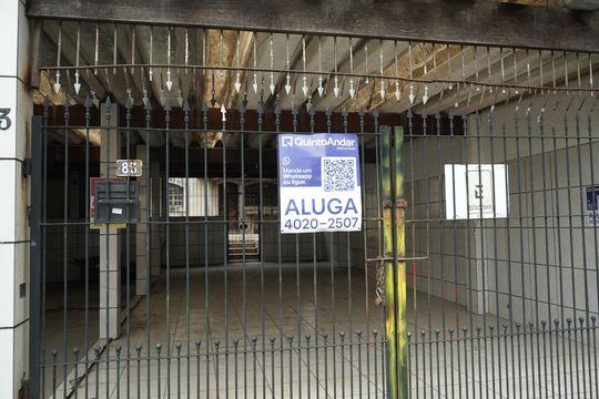 Placa de casa para alugar com 2 quartos, 220m² em Chácara Seis de Outubro, São Paulo