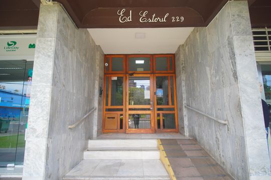 Entrada de apartamento para alugar com 2 quartos, 95m² em Centro, Novo Hamburgo