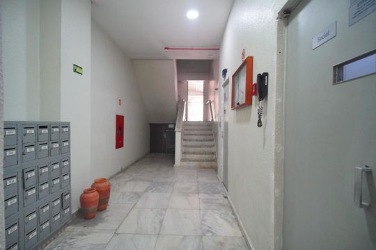 Entrada de apartamento para alugar com 2 quartos, 95m² em Centro, Novo Hamburgo