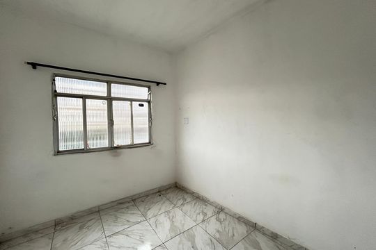 Quarto 2 de apartamento para alugar com 2 quartos, 55m² em Osvaldo Cruz, Rio de Janeiro