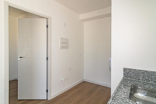 Cozinha de apartamento à venda com 1 quarto, 28m² em Vila Nova Conceição, São Paulo