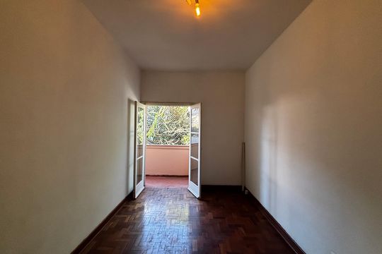 Quarto de apartamento à venda com 1 quarto, 57m² em Pinheiros, São Paulo