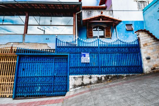 Placa Instalada - 24/09/26 - GIYK-72 de casa para alugar com 3 quartos, 200m² em São Bernardo, Belo Horizonte