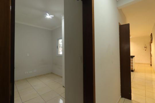 Corredor de apartamento para alugar com 2 quartos, 59m² em Parque João Ramalho, Santo André