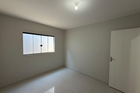 Casa à venda com 4 quartos, 300m² em Conjunto 9, Brasília