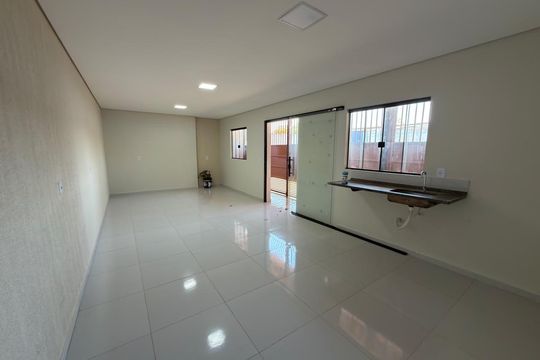 Casa à venda com 4 quartos, 300m² em Conjunto 9, Brasília